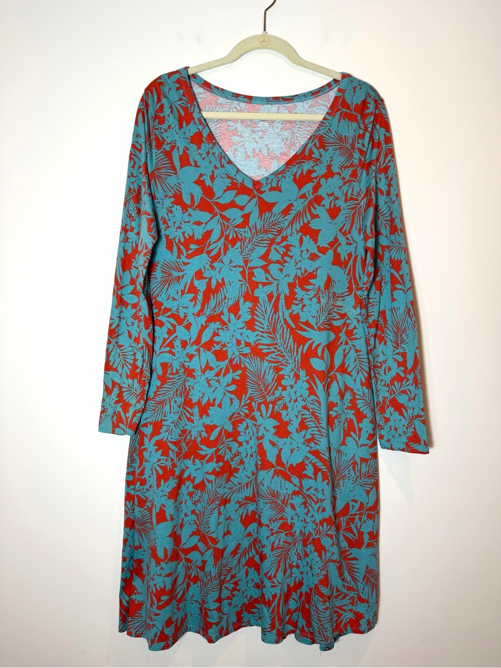 Soft Surroundings Medium Floral Tropical Knit Swing Dress V-Neck Long Sleeve Boh